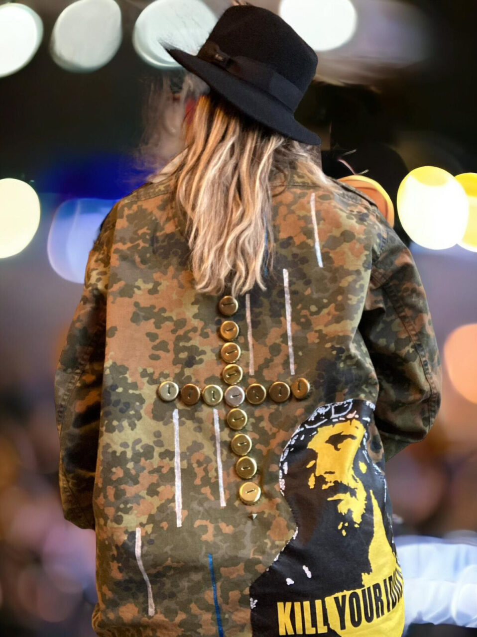 push! upcycling “Holy Cross” Jacke Gr. L